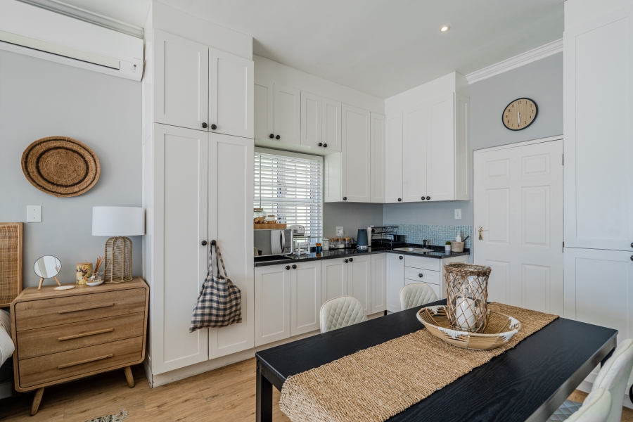 4 Bedroom Property for Sale in Simons Kloof Western Cape